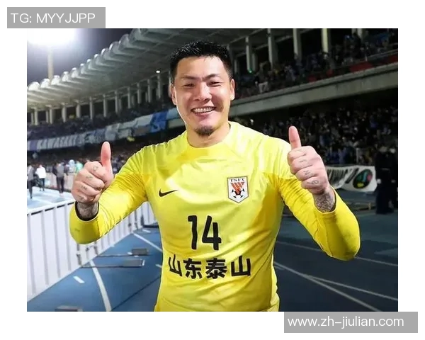 足球明星独特羽毛纹身背后的故事与意义探秘 足球明星独特羽毛纹身背后的故事与意义探秘